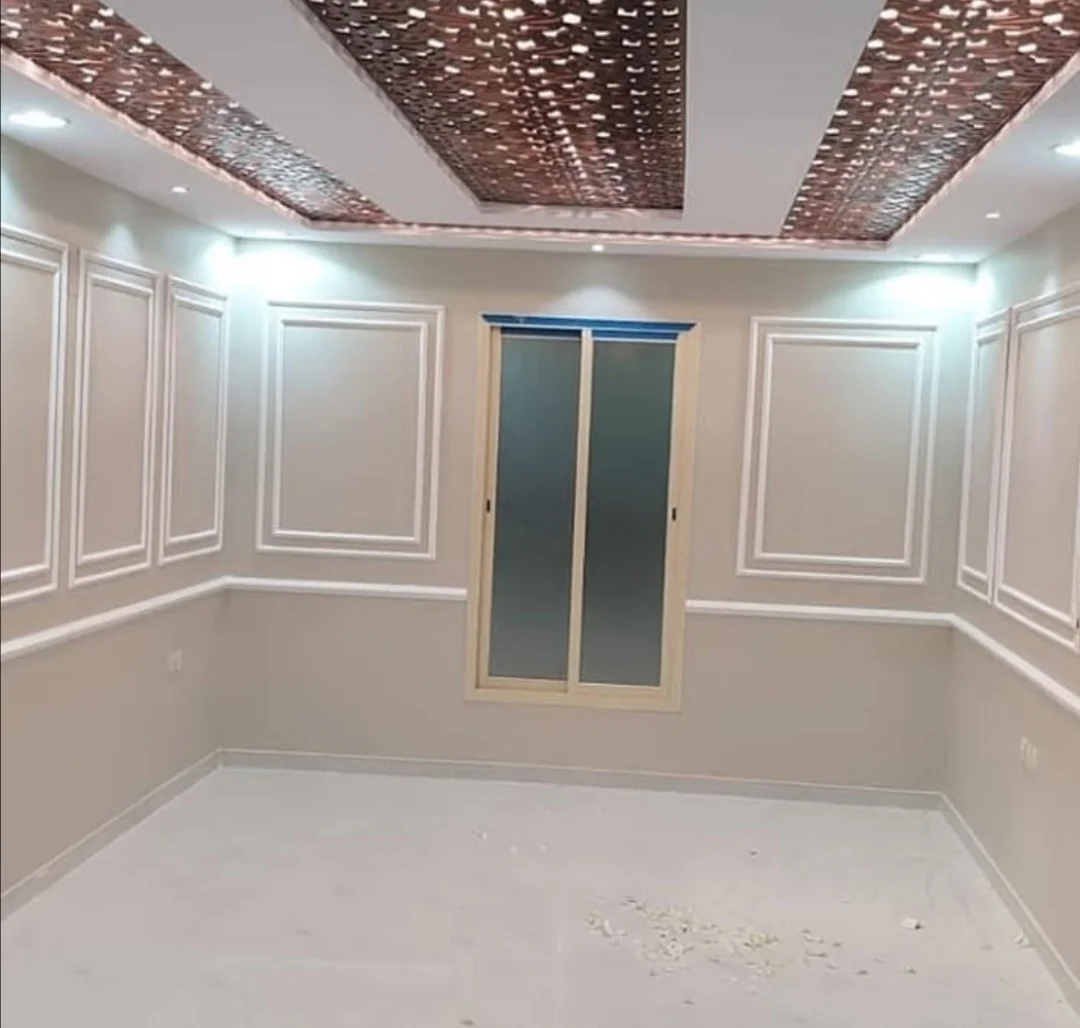 معلم دهانات وديكورات 0552132619- تركيب ديكور شيبورد -في الرياض